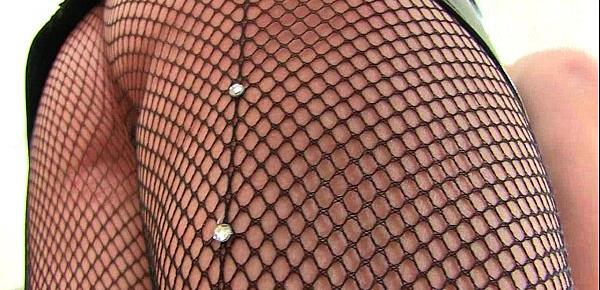  British milf Alisha Rydes masturbates in fishnet tights